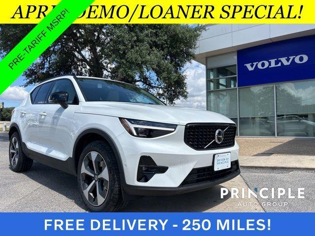 new 2025 Volvo XC40 car, priced at $47,315