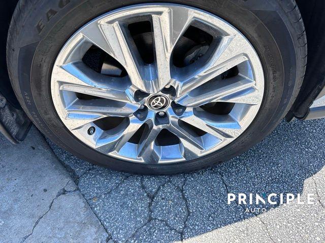 used 2023 Toyota Highlander car, priced at $35,968