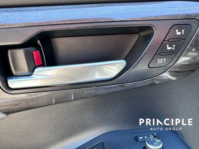used 2023 Toyota Highlander car, priced at $35,968