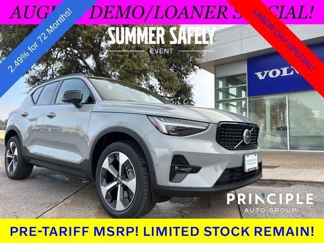 new 2025 Volvo XC40 car, priced at $44,900