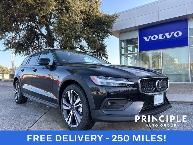 new 2025 Volvo V60 Cross Country car, priced at $55,025