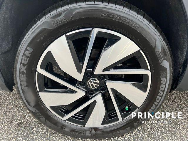 used 2024 Volkswagen Atlas car, priced at $37,962