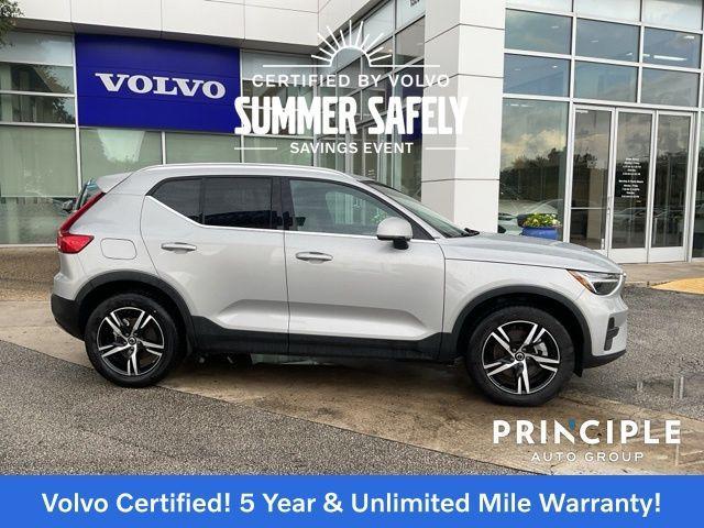 used 2025 Volvo XC40 car, priced at $35,962