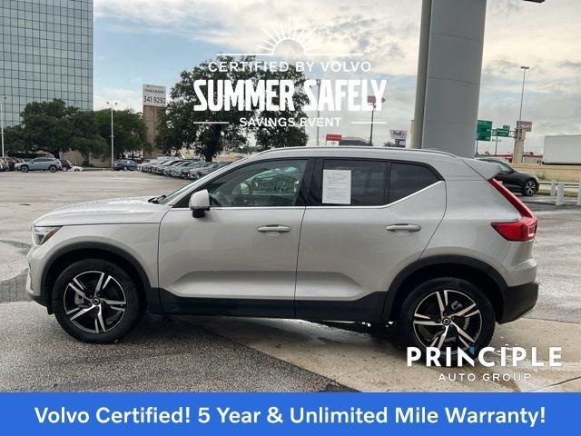 used 2025 Volvo XC40 car, priced at $35,962
