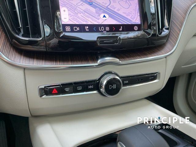 used 2022 Volvo XC60 car, priced at $37,968
