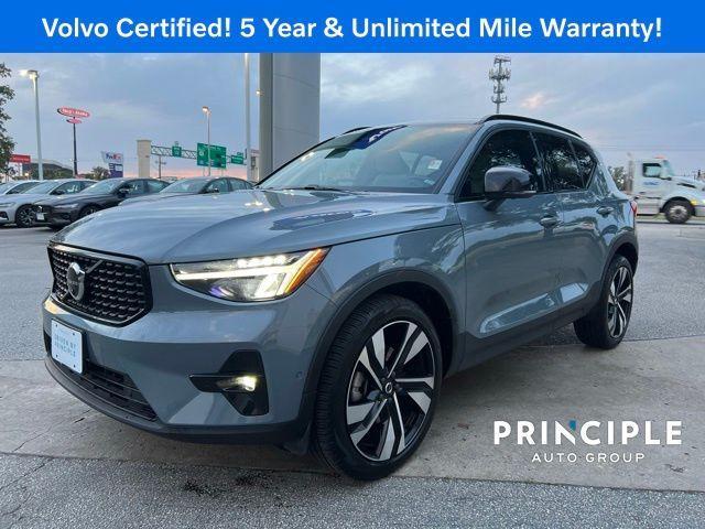 used 2023 Volvo XC40 car, priced at $40,962