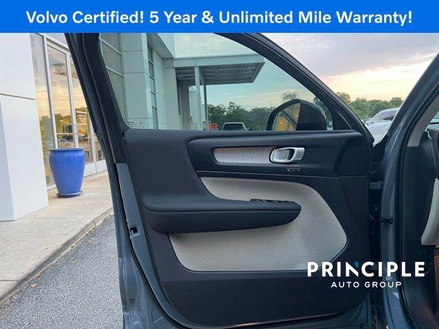 used 2023 Volvo XC40 car, priced at $40,962
