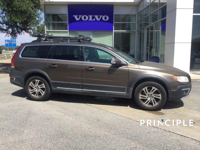 used 2015 Volvo XC70 car, priced at $18,968