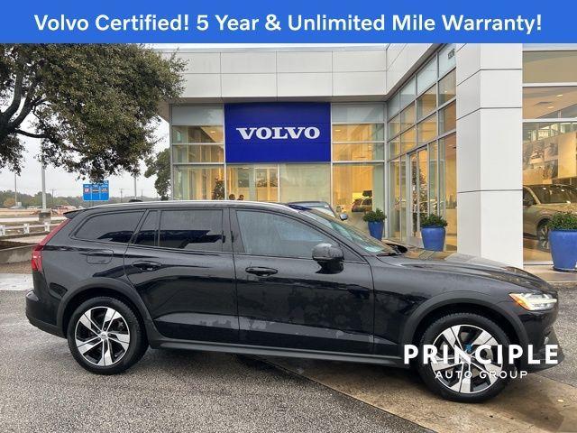 used 2022 Volvo V60 Cross Country car, priced at $36,968