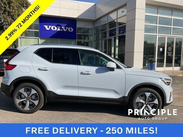 new 2025 Volvo XC40 car, priced at $48,315