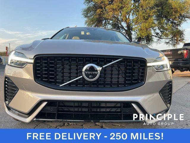 new 2025 Volvo XC60 car, priced at $60,660