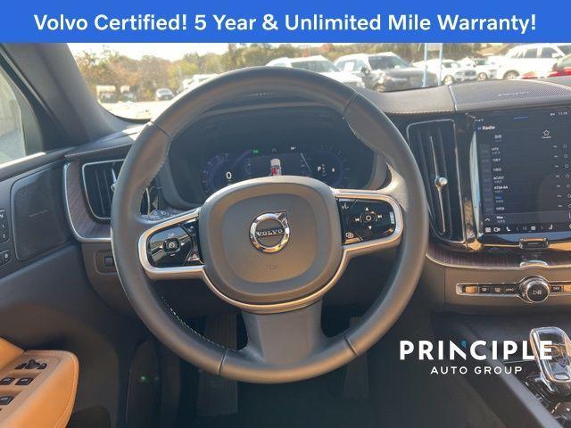 used 2022 Volvo XC60 car, priced at $37,962