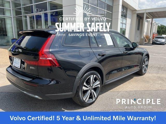 used 2023 Volvo V60 Cross Country car, priced at $43,968