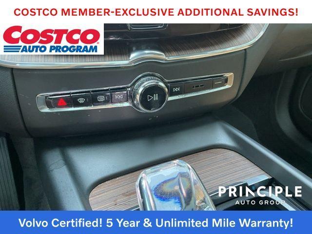 used 2023 Volvo XC60 car, priced at $41,962