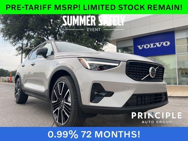 new 2025 Volvo XC40 car, priced at $51,645