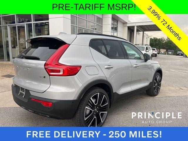 new 2025 Volvo XC40 car, priced at $51,645