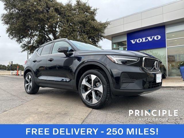 new 2025 Volvo XC40 car, priced at $45,465