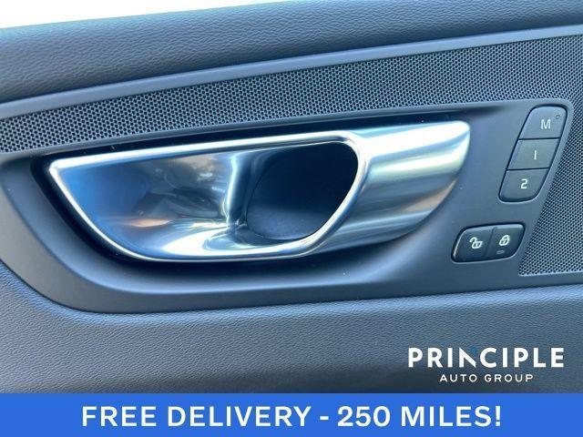 new 2025 Volvo XC60 car, priced at $47,645
