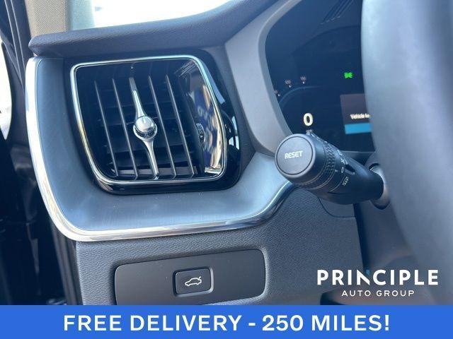 new 2025 Volvo XC60 car, priced at $47,645