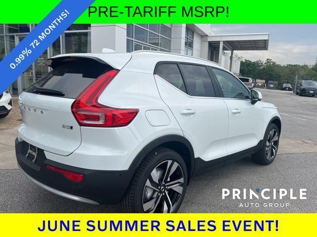 new 2025 Volvo XC40 car, priced at $51,595