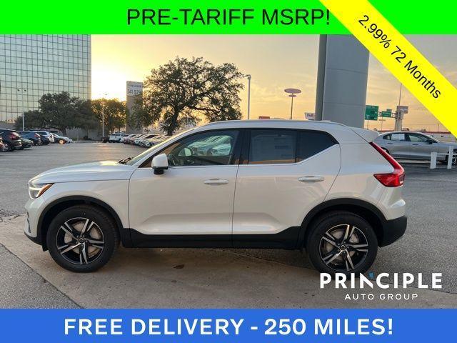 new 2025 Volvo XC40 car, priced at $43,045