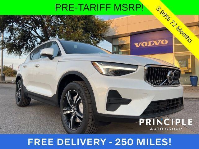 new 2025 Volvo XC40 car, priced at $43,045