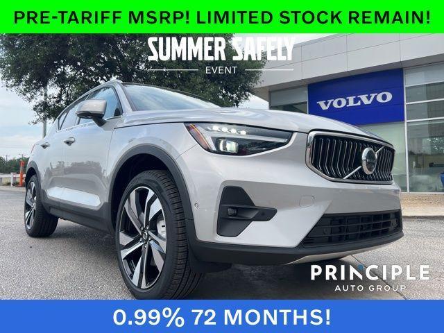 new 2025 Volvo XC40 car, priced at $51,595
