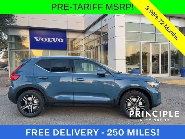 new 2025 Volvo XC40 car, priced at $43,045