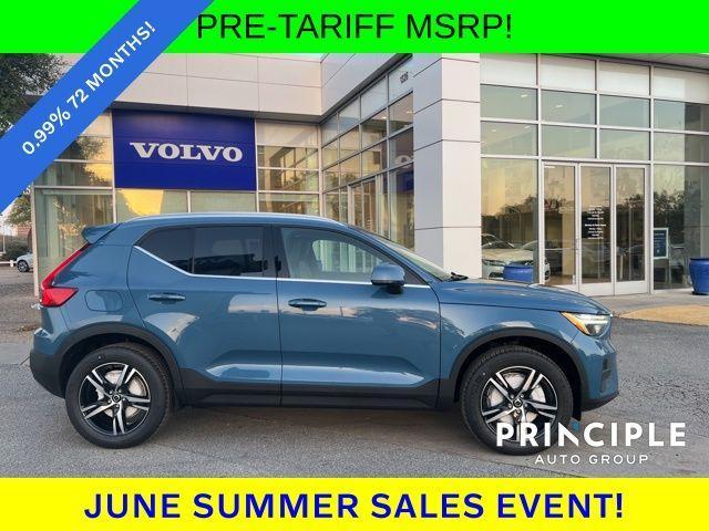 new 2025 Volvo XC40 car, priced at $43,045