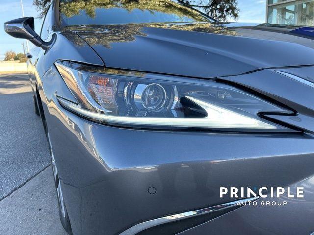 used 2020 Lexus ES 350 car, priced at $27,968