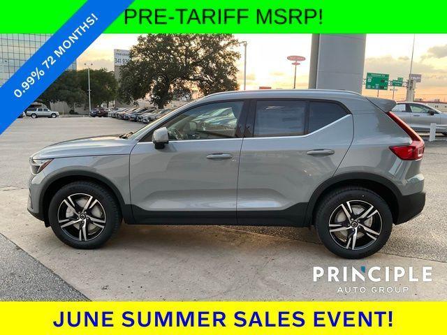 new 2025 Volvo XC40 car, priced at $44,685
