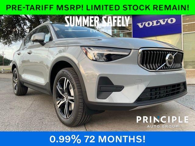 new 2025 Volvo XC40 car, priced at $44,685