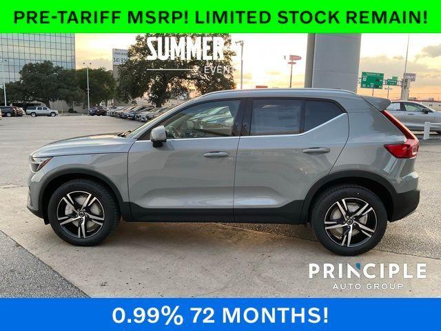 new 2025 Volvo XC40 car, priced at $44,685
