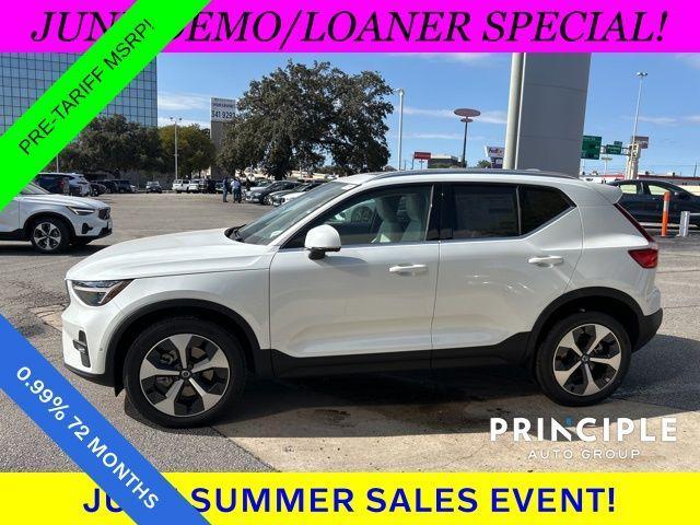 new 2025 Volvo XC40 car, priced at $46,315