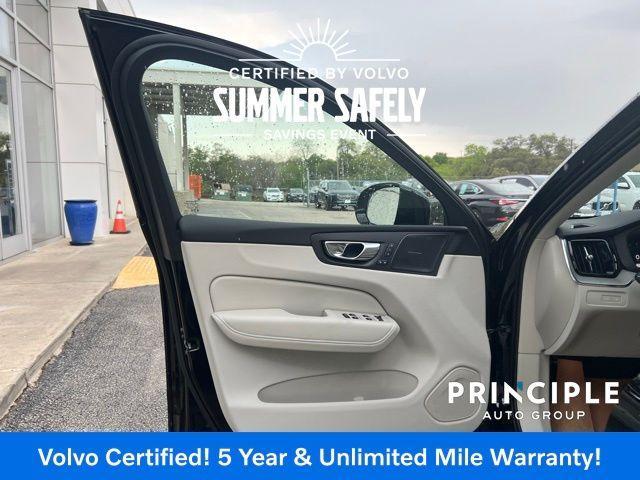 used 2022 Volvo XC60 car, priced at $40,962