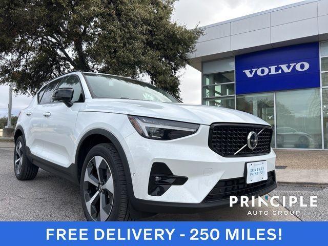 new 2025 Volvo XC40 car, priced at $47,145