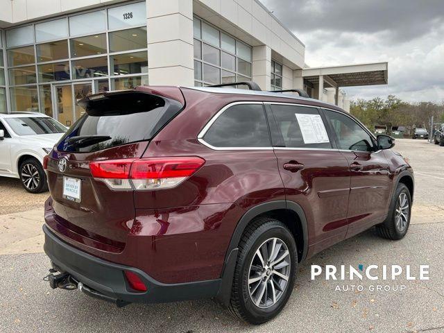 used 2018 Toyota Highlander car, priced at $27,968
