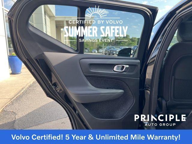 used 2025 Volvo XC40 car, priced at $35,962