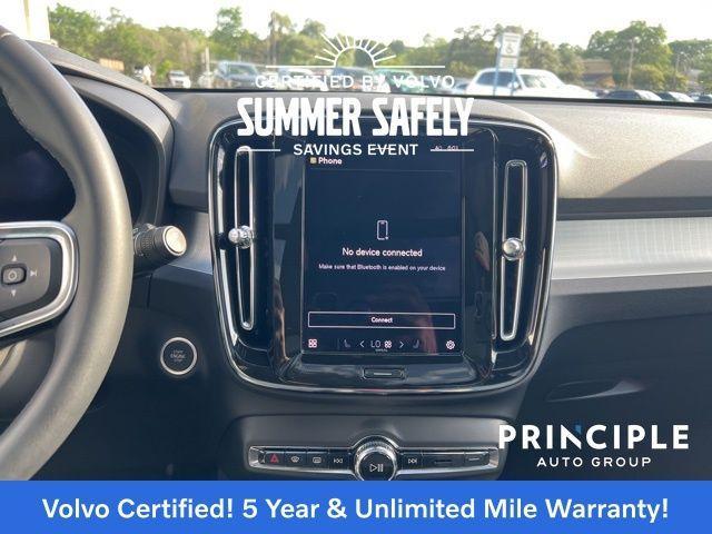 used 2025 Volvo XC40 car, priced at $35,962