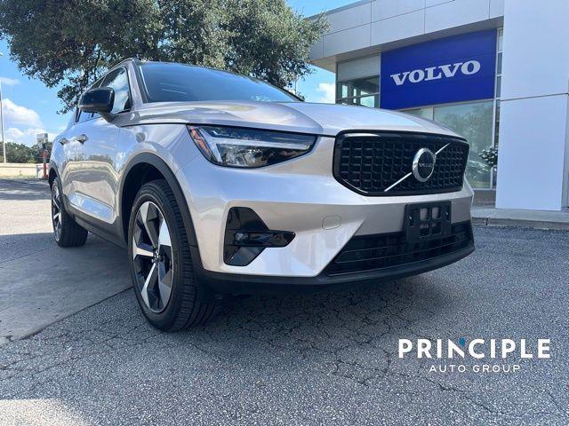 used 2023 Volvo XC40 car, priced at $29,962