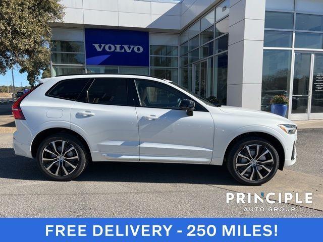 new 2025 Volvo XC60 car, priced at $60,435