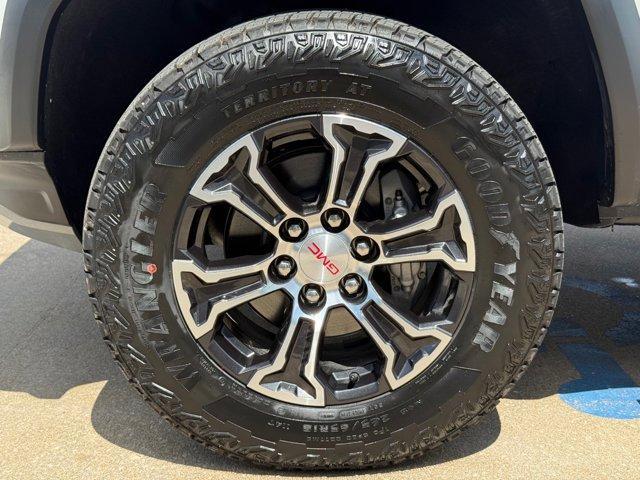 new 2025 GMC Canyon car, priced at $49,325