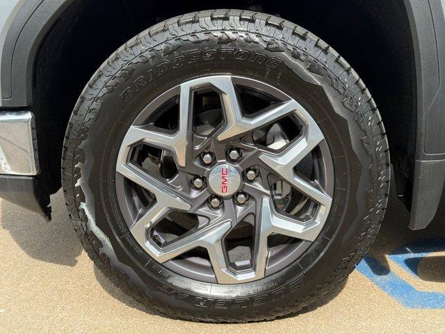 new 2025 GMC Sierra 1500 car, priced at $63,274