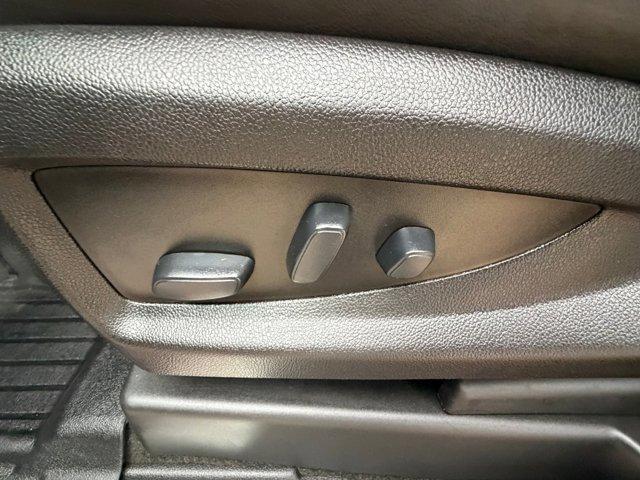 used 2019 GMC Yukon XL car, priced at $39,650