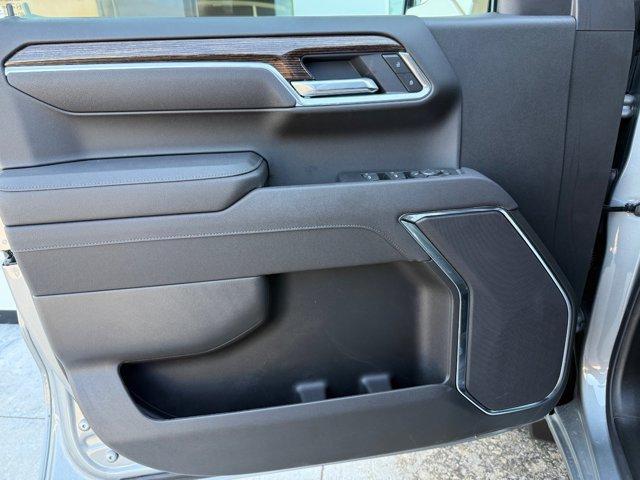 new 2025 GMC Sierra 1500 car, priced at $53,390