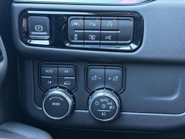 new 2025 GMC Yukon XL car, priced at $91,560