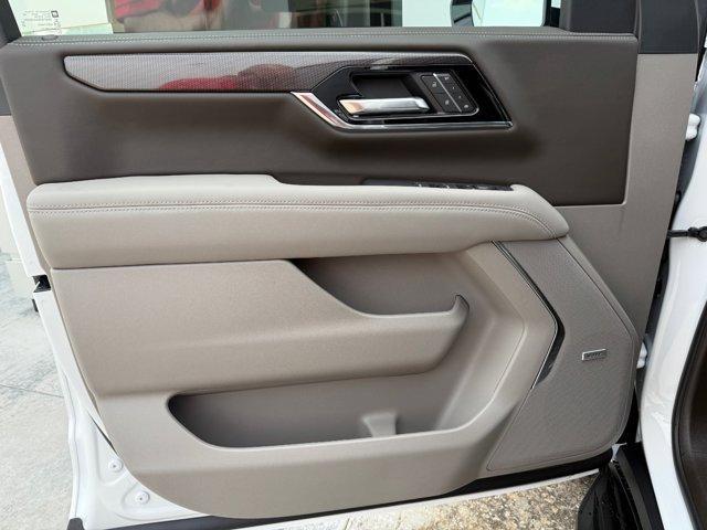 new 2025 GMC Yukon XL car, priced at $76,610