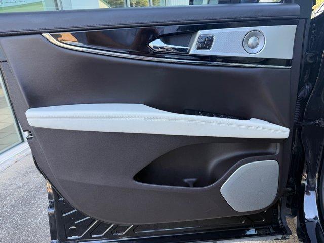 used 2022 Lincoln Nautilus car, priced at $42,000