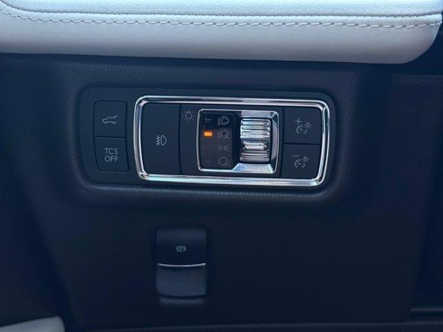 used 2022 Lincoln Nautilus car, priced at $42,000