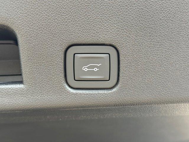 new 2026 GMC Acadia car, priced at $48,466